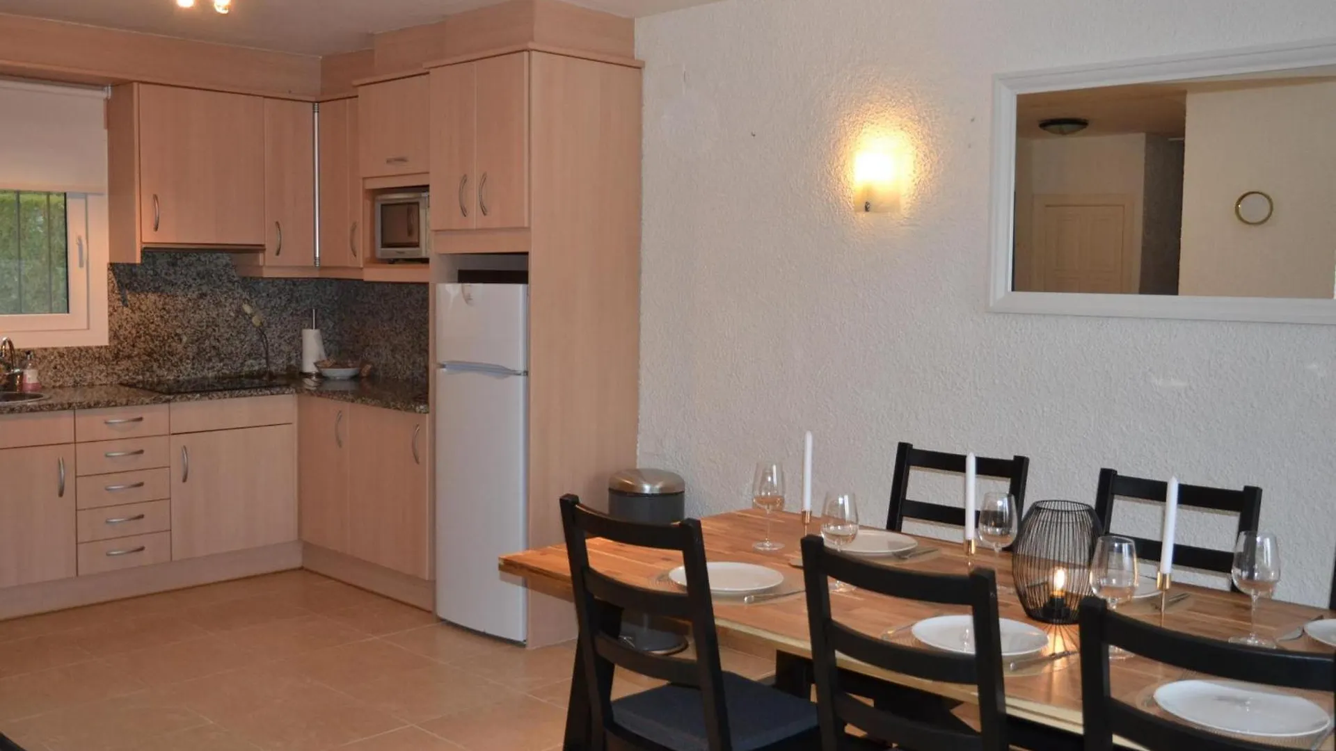 Дом отдыха Вилла Casa Bien Cuidada Con Piscina Comunitaria, Terrazas Y Cerca De La Playa En L'Estartit - Es-323-42 Испания
