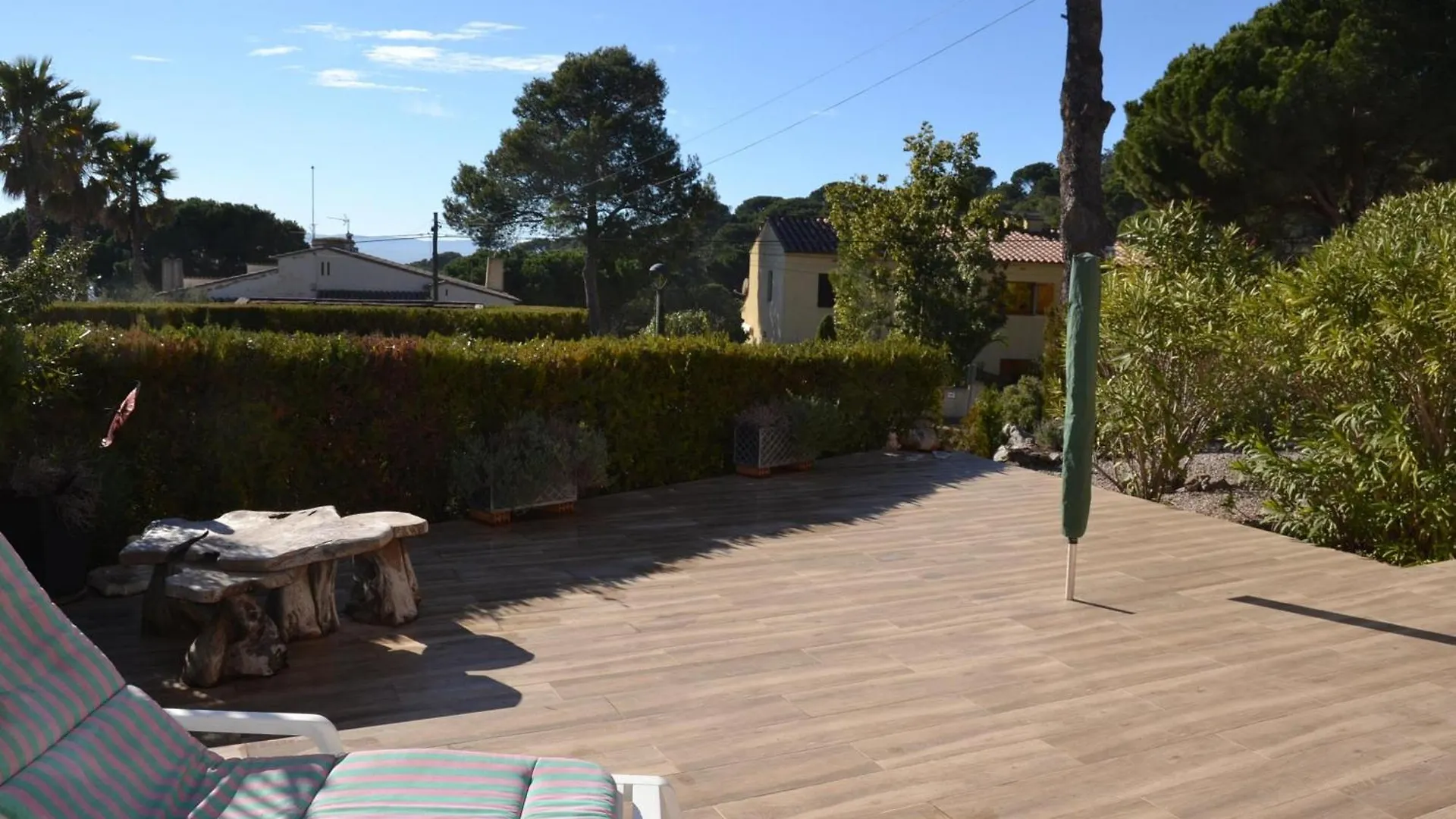 Casa Bien Cuidada Con Piscina Comunitaria, Terrazas Y Cerca De La Playa En L'Estartit - Es-323-42 Villa