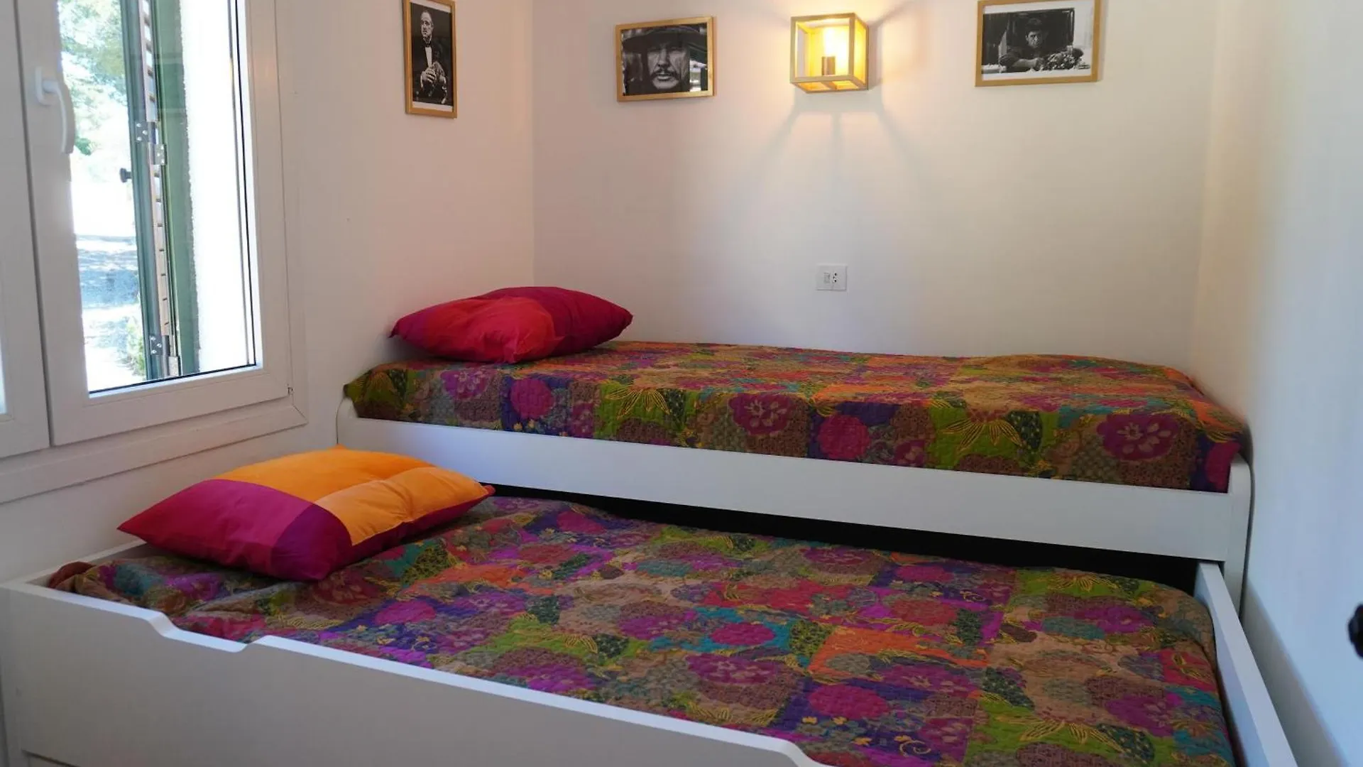 Semesterbostad Casa Bien Cuidada Con Piscina Comunitaria, Terrazas Y Cerca De La Playa En L'Estartit - Es-323-42 Villa