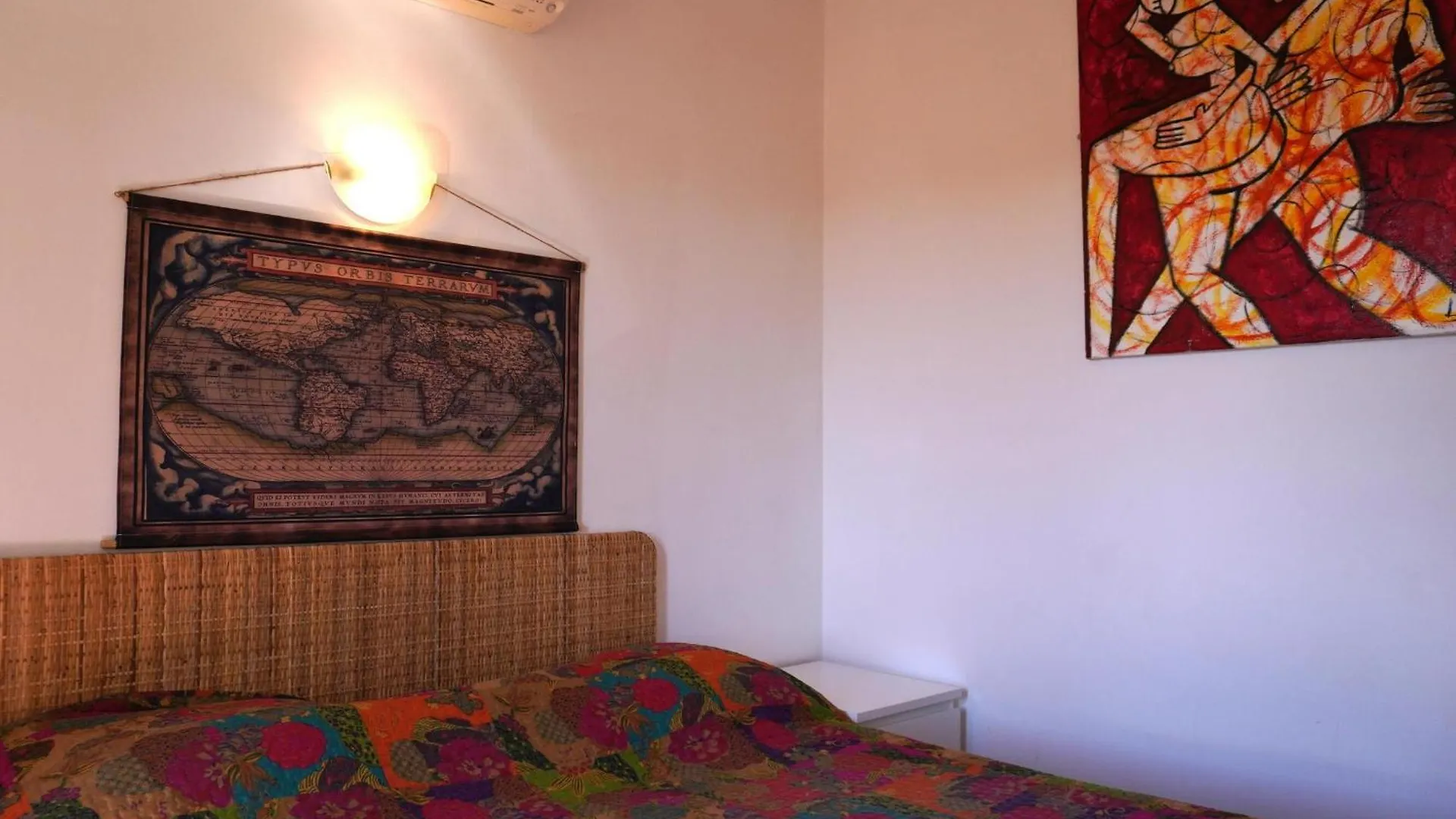 Casa Bien Cuidada Con Piscina Comunitaria, Terrazas Y Cerca De La Playa En L'Estartit - Es-323-42 Villa